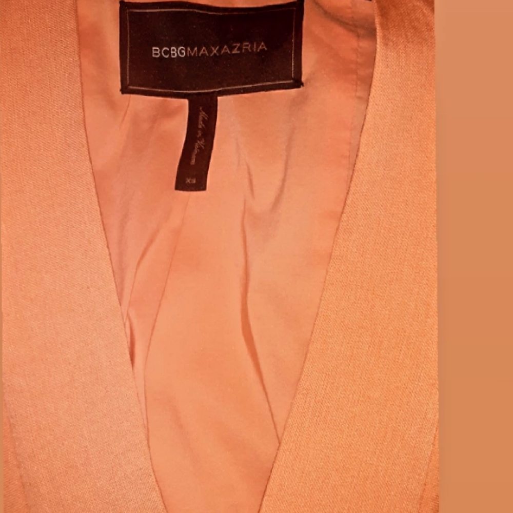 BCBGMAXAZRIA BLAZER - Picture 5 of 5